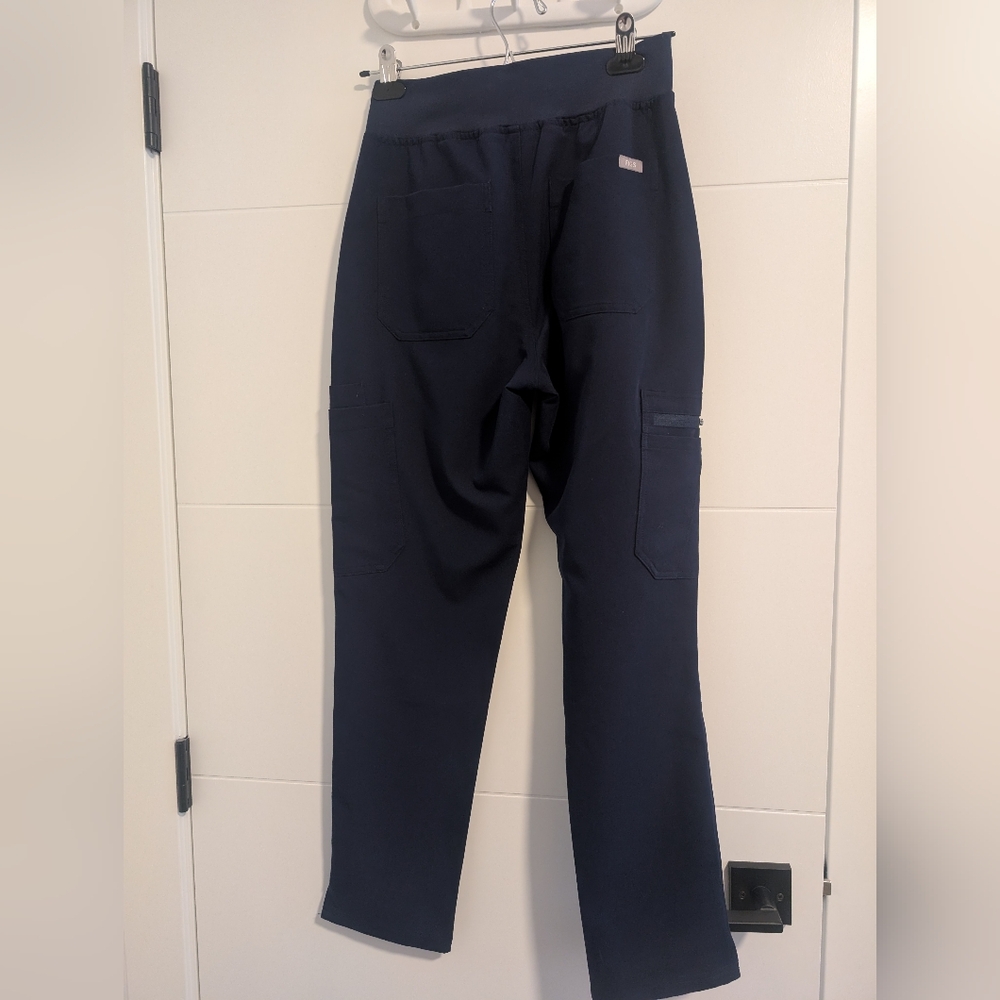 Figs Yola scrub pants xs - Picture 3 of 4